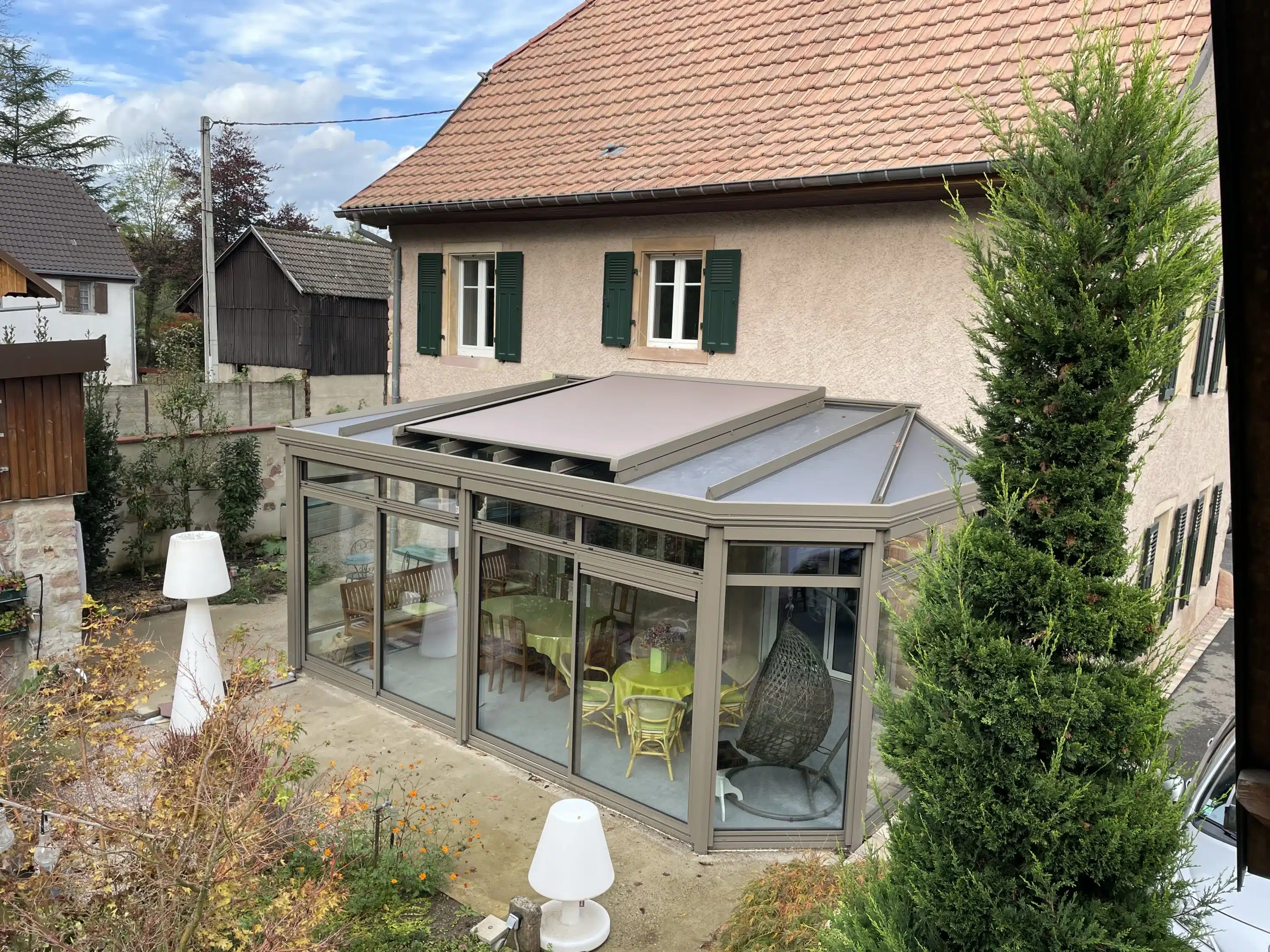 Verral Véranda confort avec store de toiture Mulhouse Alsace